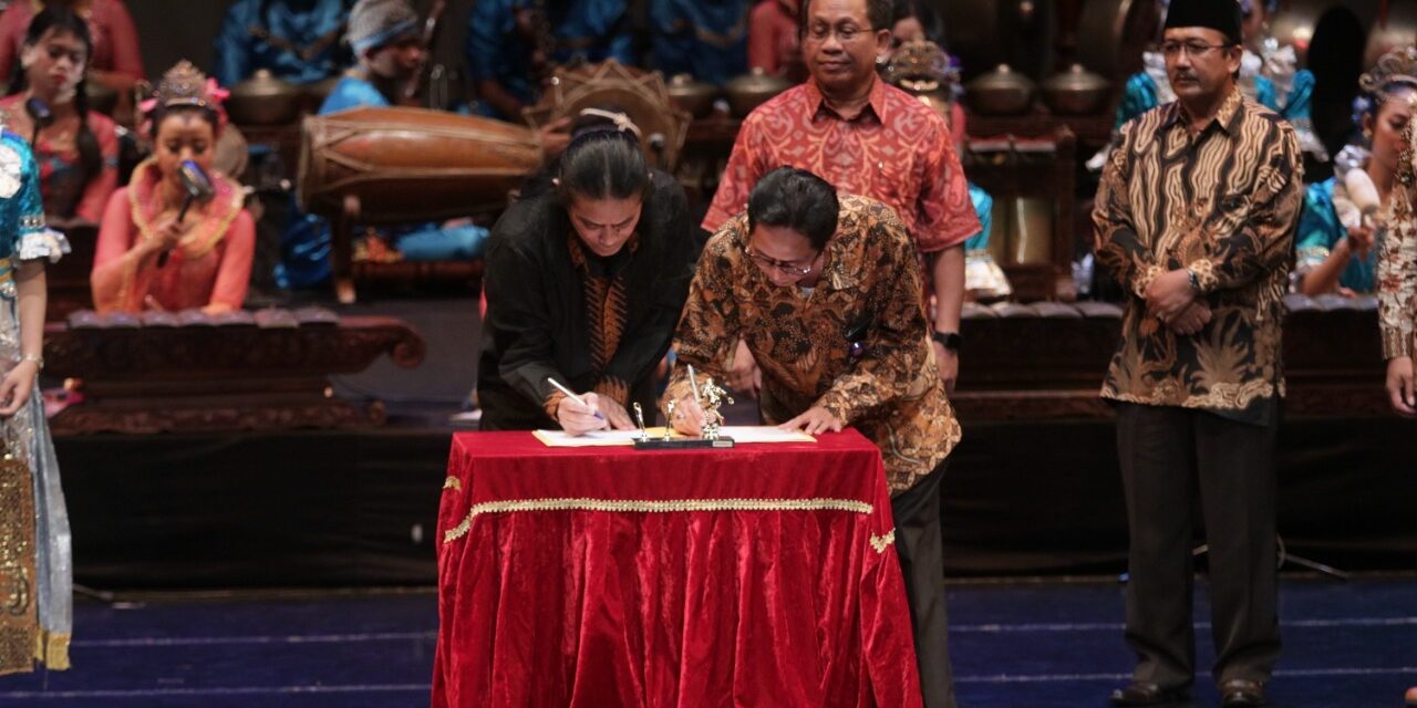 Sanggar Greget dan ISI Surakarta Tandatangani MoU Sanggar Greget dan ISI Surakarta Tandatangani MoU